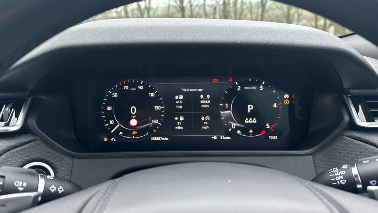 Land Rover Range Rover Velar 2.0 D200 R-Dynamic SE 5dr Auto Diesel Estate